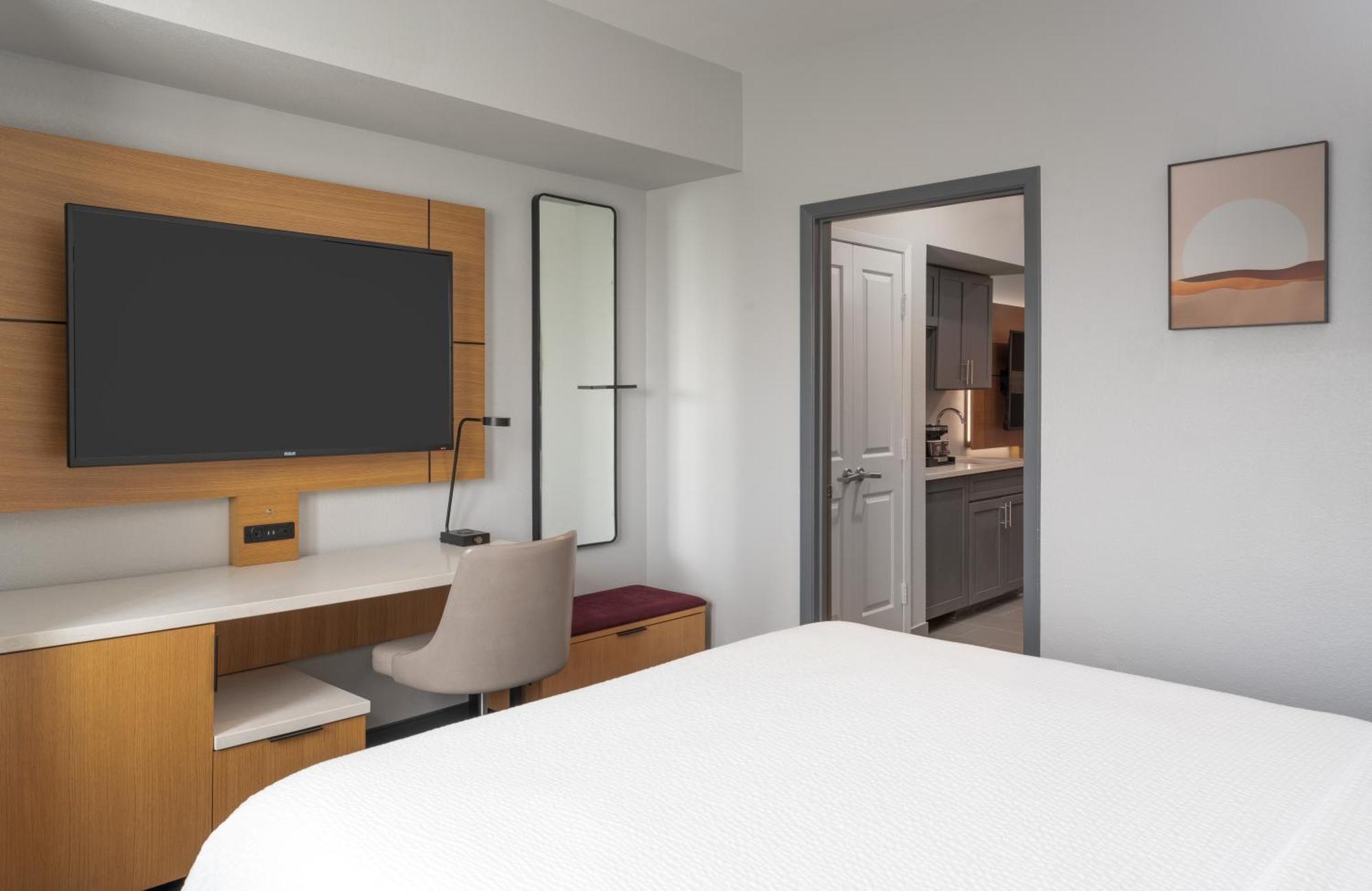 Doubletree By Hilton Houston Westchase Hotell Eksteriør bilde
