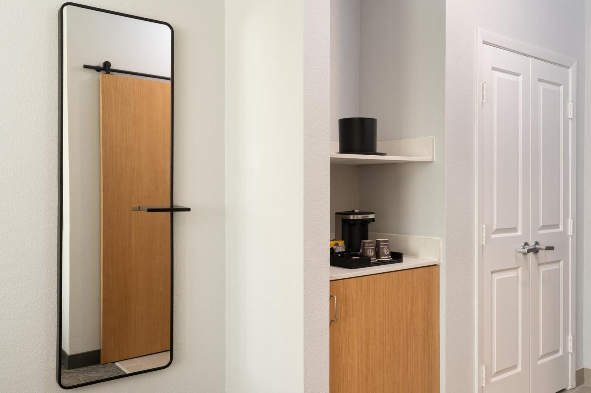 Doubletree By Hilton Houston Westchase Hotell Eksteriør bilde