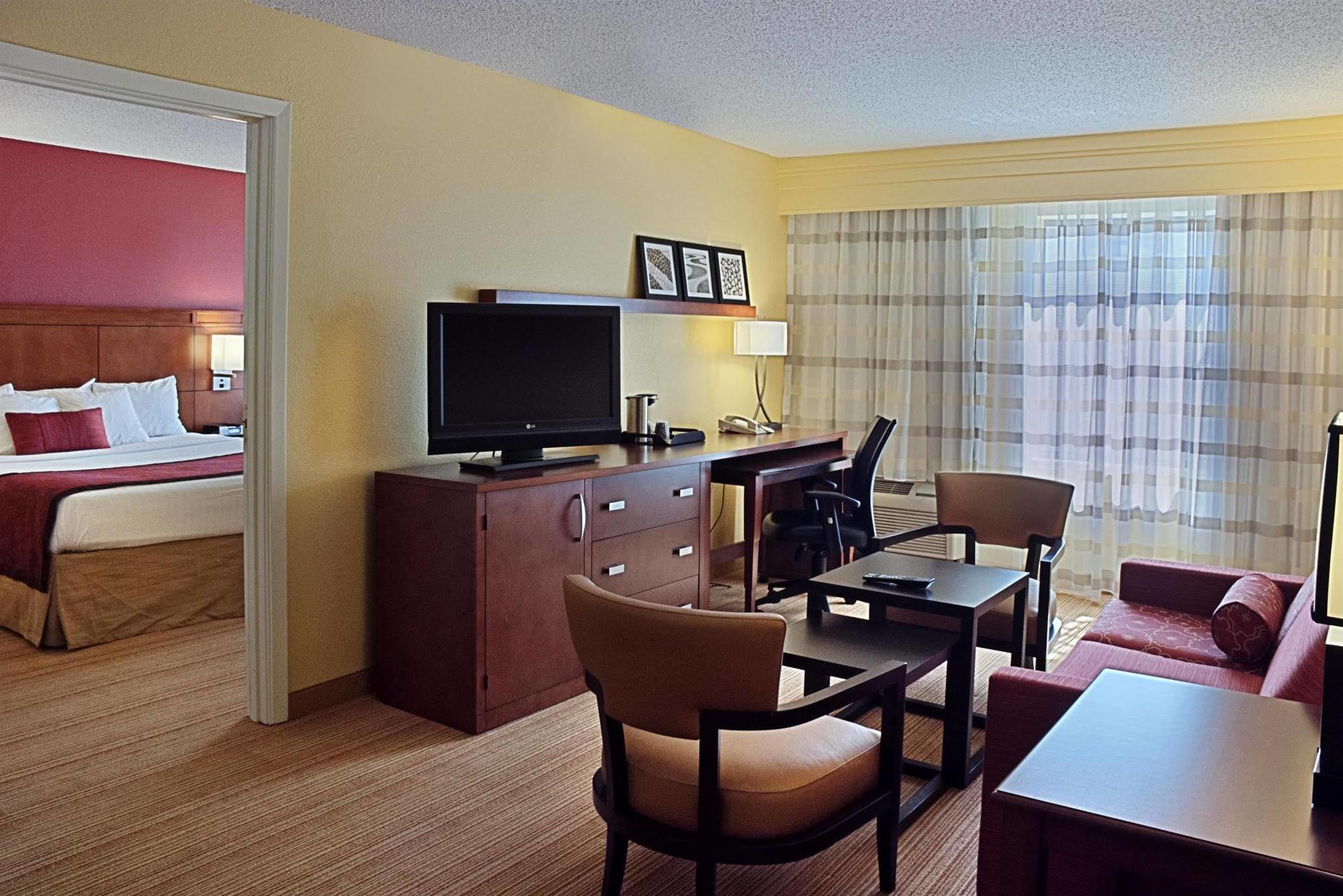 Doubletree By Hilton Houston Westchase Hotell Eksteriør bilde